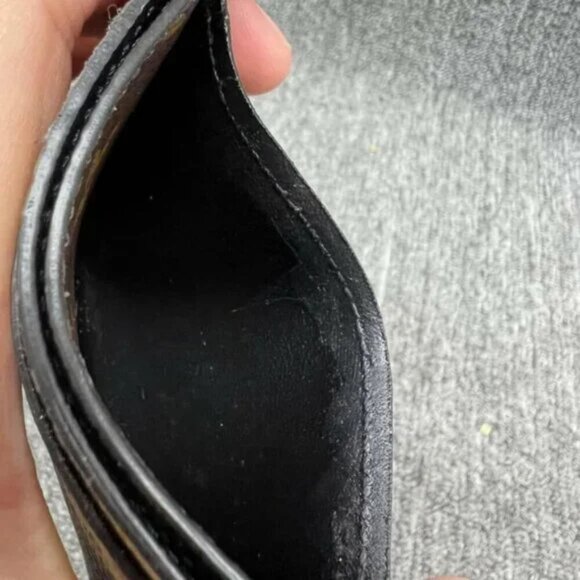 100% Authentic Louis Vuitton Leather Card Case 178-082325 - Picture 12 of 12